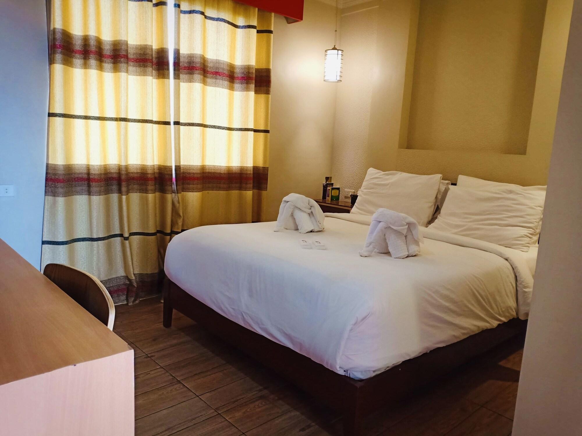 Tinhat Halal حلال Certified Boutique Hotel And Restaurant Davao Exterior photo