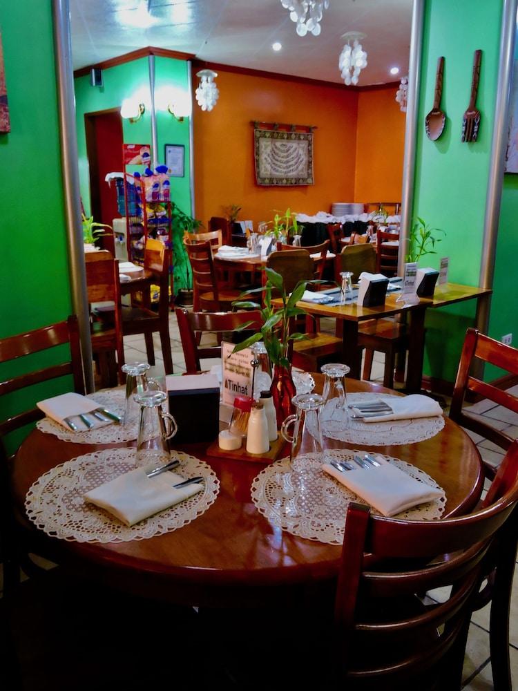 Tinhat Halal حلال Certified Boutique Hotel And Restaurant Davao Exterior photo
