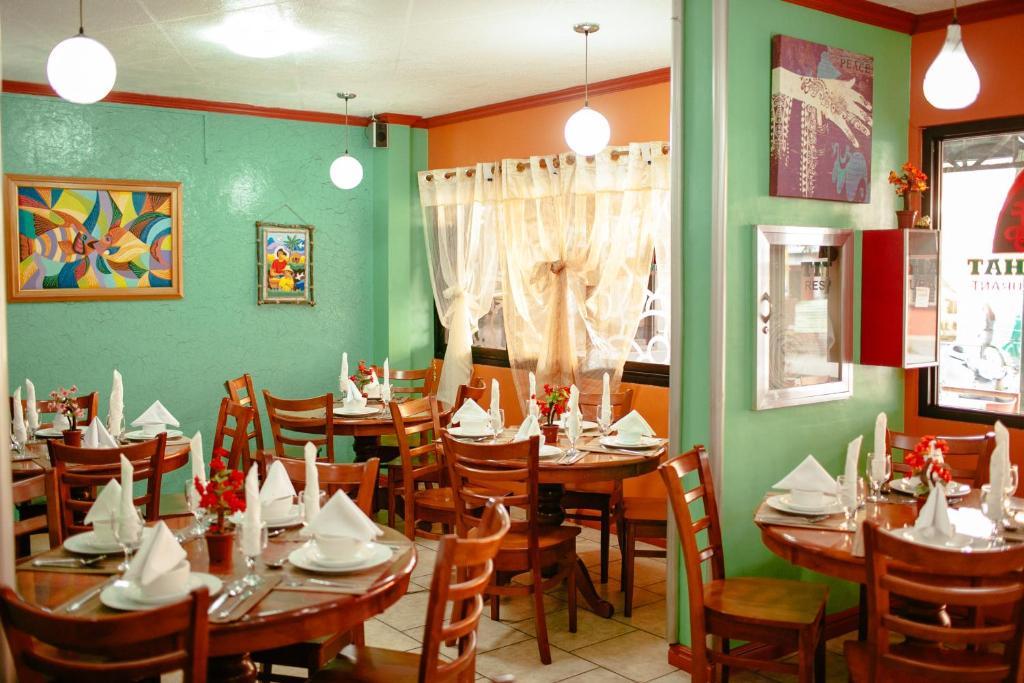 Tinhat Halal حلال Certified Boutique Hotel And Restaurant Davao Exterior photo