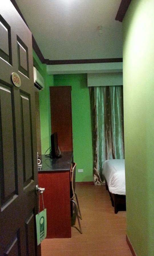 Tinhat Halal حلال Certified Boutique Hotel And Restaurant Davao Exterior photo