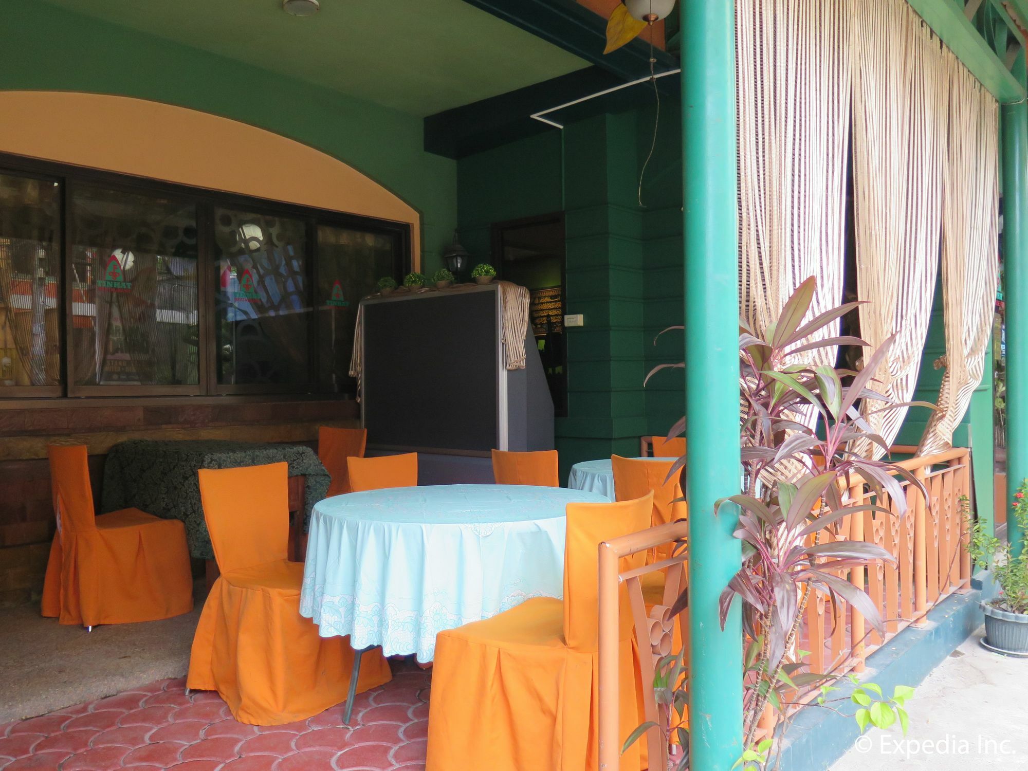 Tinhat Halal حلال Certified Boutique Hotel And Restaurant Davao Exterior photo