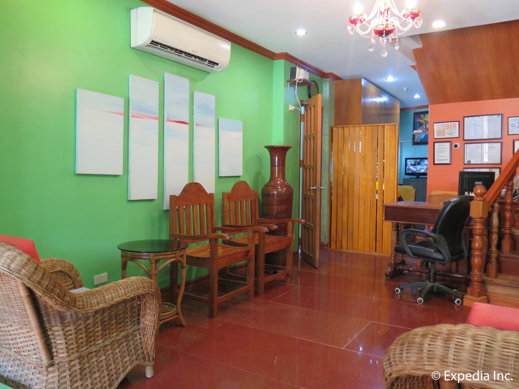 Tinhat Halal حلال Certified Boutique Hotel And Restaurant Davao Exterior photo